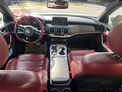 کیا ستینگەر